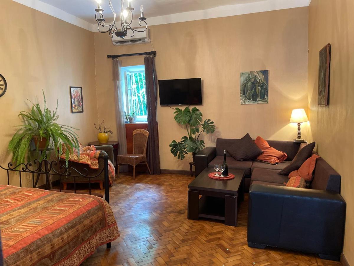 Tbilisi Loves You Apartment Bagian luar foto